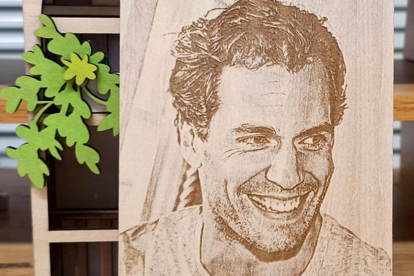 How to Laser Engrave a Photo on plywood?